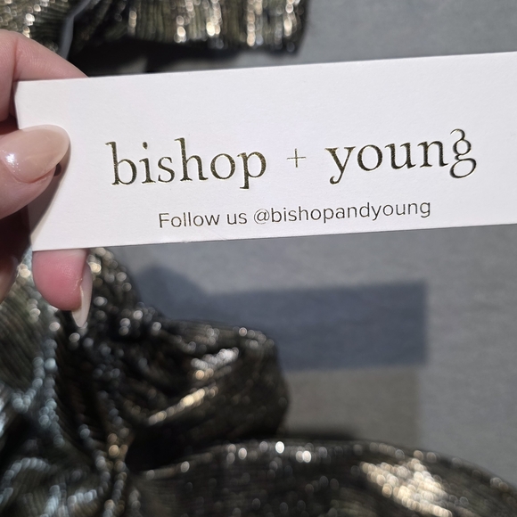 Bishop + Young NWT Elegant Metallic Dress with Side Cutout PTP 19 Length 36 - Picture 6 of 8